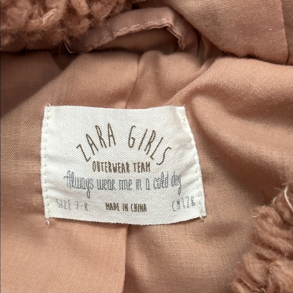 Zara Girls Beige Sherpa Vest with Hood, Size 7/8 - Picture 7 of 8